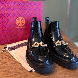 NWT! Tory Burch Jessa Horsebit Patent Black Leather Lug Sole Chelsea Boots Size7